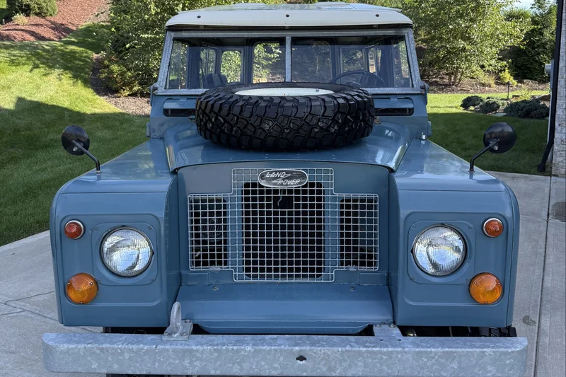 1969 Land Rover Series IIA 88 Base 4