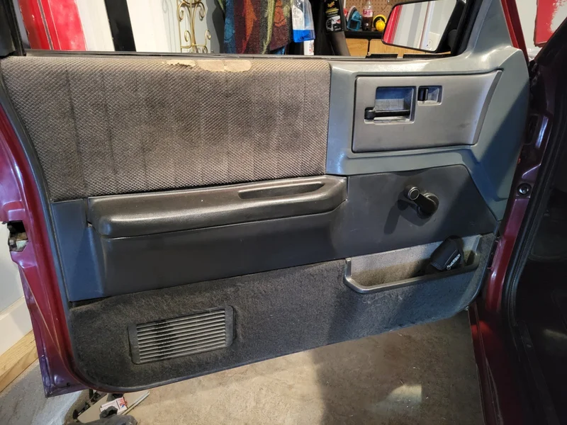 1992 Chevrolet S-10 Tahoe 11
