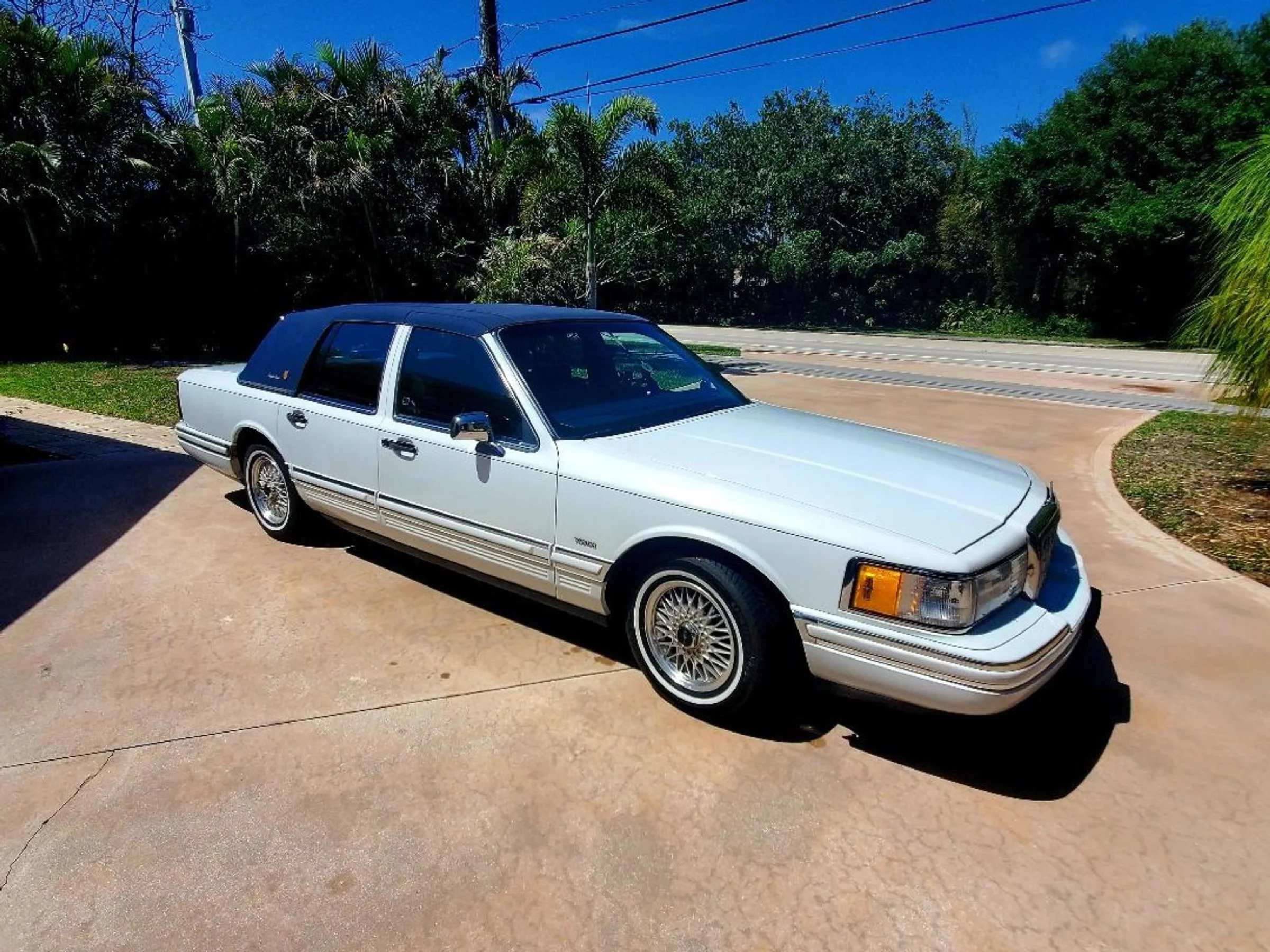 1991 Lincoln Town Car