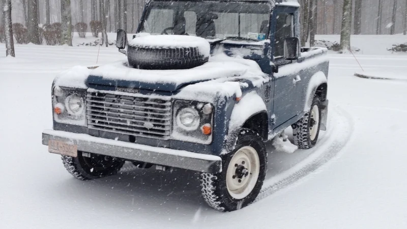 1991 Land Rover Defender 90 (Truck) 2