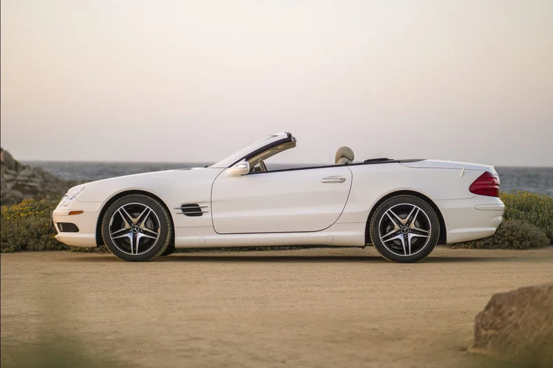 2005 Mercedes-Benz SL500 Base 2