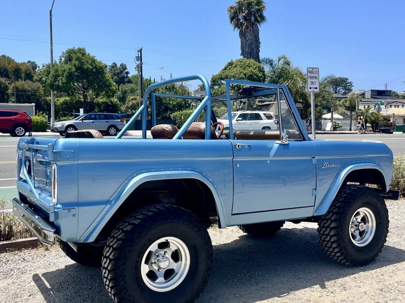 1974 Ford Bronco Base 2