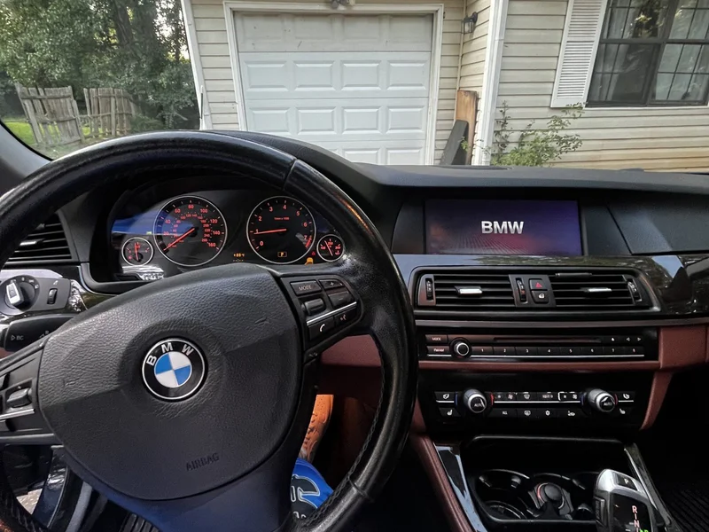 2011 BMW 528i 4