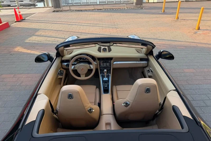 2013 Porsche 911 Carrera S 4