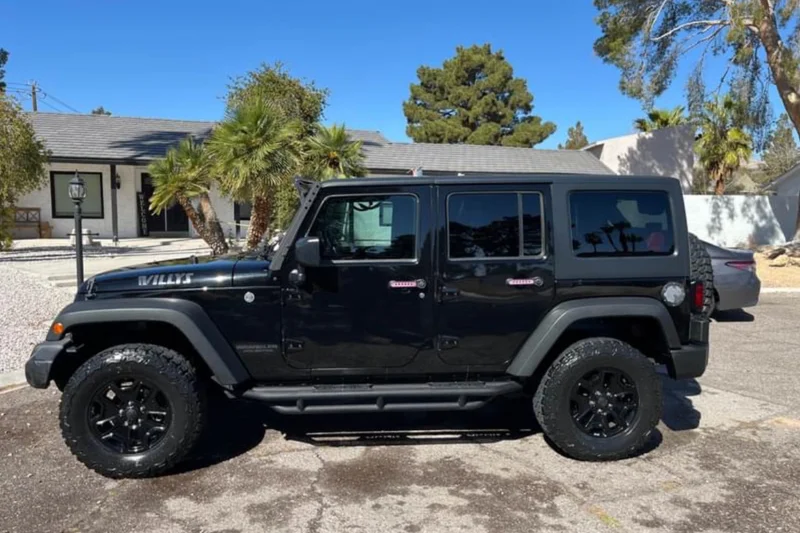 2017 Jeep Wrangler Unlimited sport 4