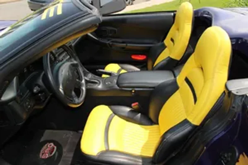 1998 Chevrolet Corvette Indy Pace Car 17