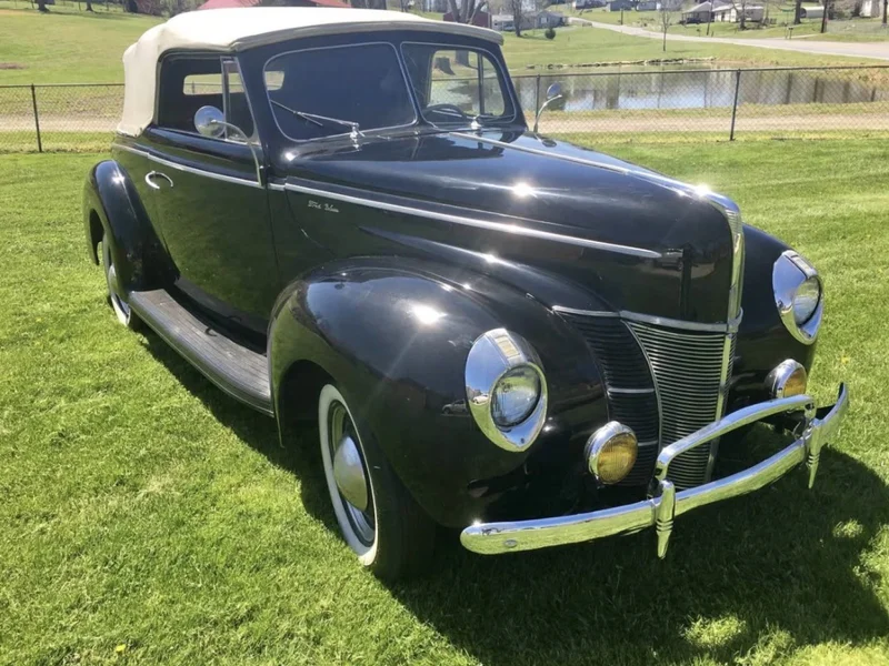 1940 Ford Deluxe