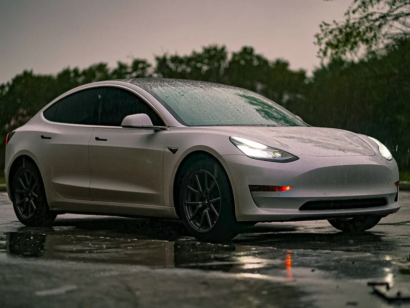 2020 Tesla Model 3 Standard Range Plus RWD