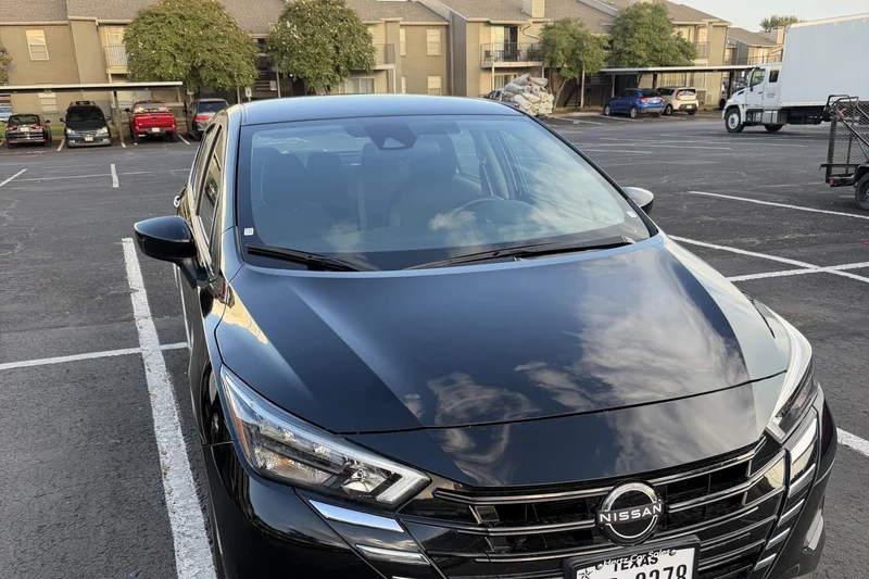 2025 Nissan Versa versa