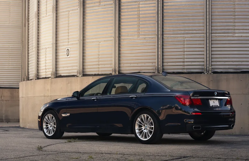 2013 BMW 740iL M Sport Individual 6