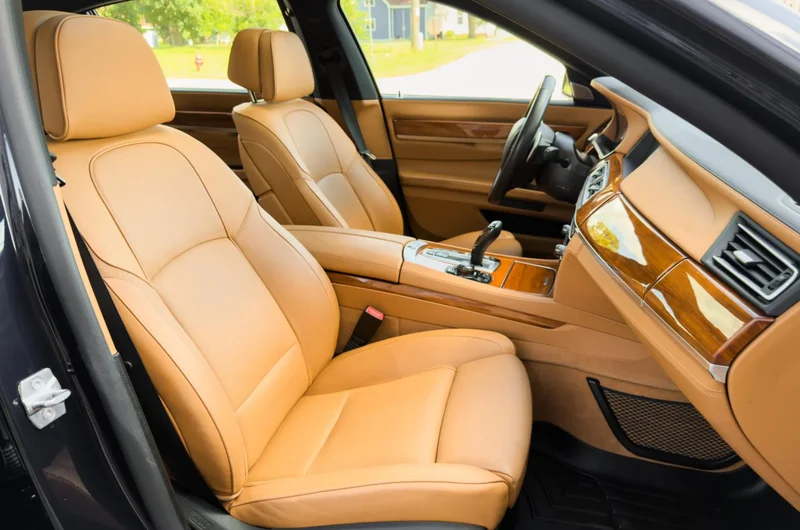 2013 BMW 740iL M Sport Individual 11