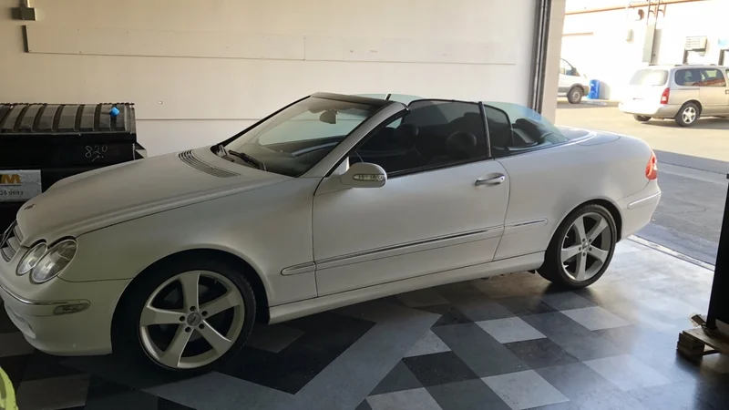 2005 Mercedes-Benz CLK320 15