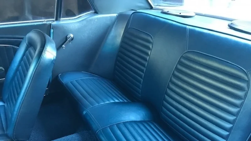 1965 Ford Mustang 4