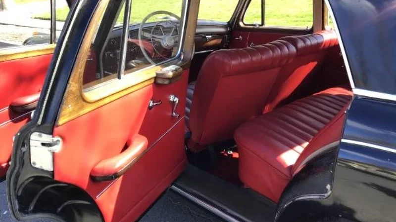 1958 Mercedes-Benz 220S 2