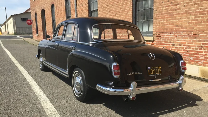 1958 Mercedes-Benz 220S 4
