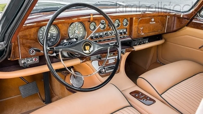 1966 Jaguar Mark X 3