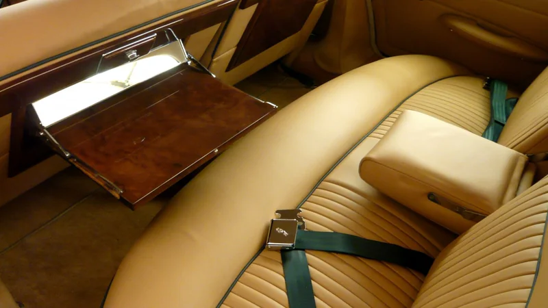 1966 Jaguar Mark X 4