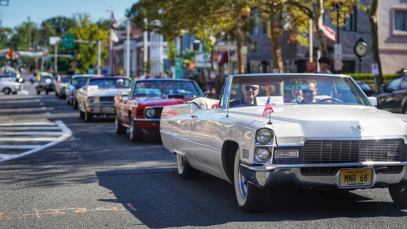 1968 Cadillac DeVille  9