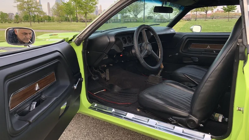 1971 Dodge Challenger R/T 5