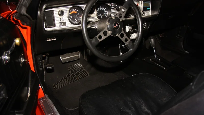 1976 Pontiac Trans Am 9