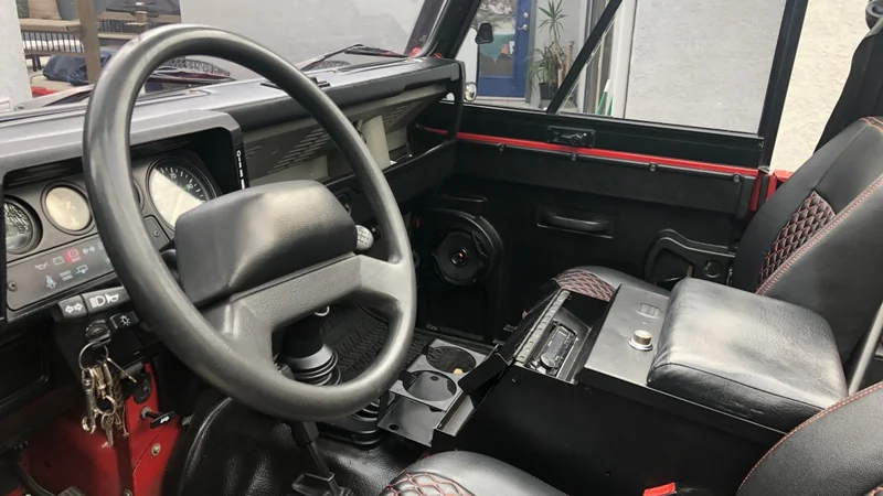 1994 Land Rover Defender 90  6
