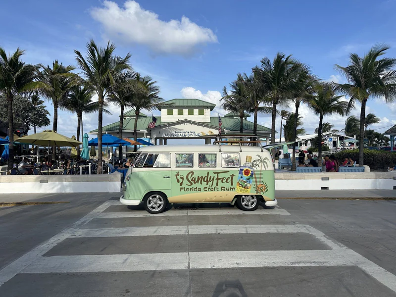 1965 Volkswagen Kombi Split Window Bus 15