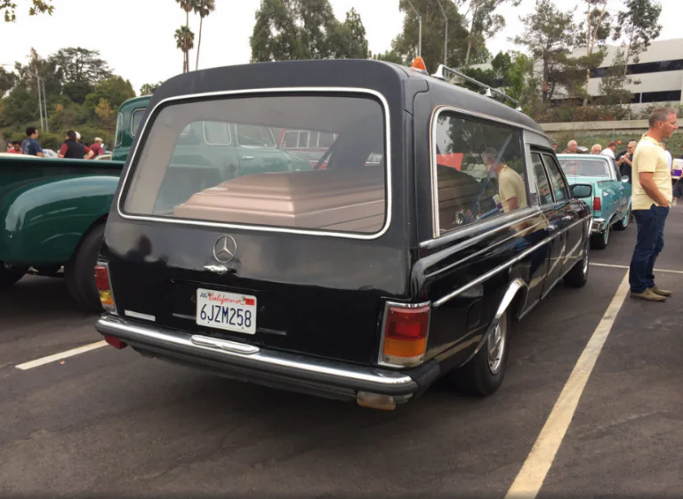 1979 Mercedes-Benz 240D Hearse 4