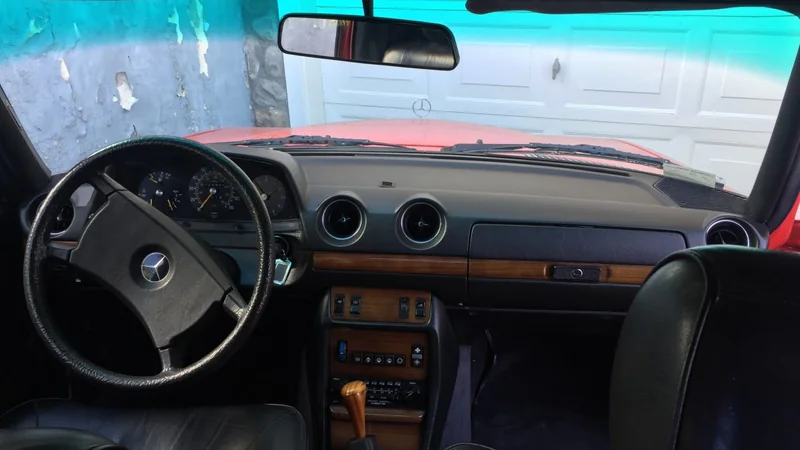 1985 Mercedes-Benz 300D Lange 4
