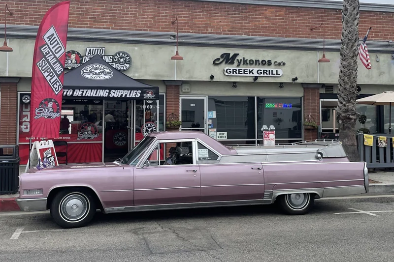 1966 Cadillac Superior Flower Car 2
