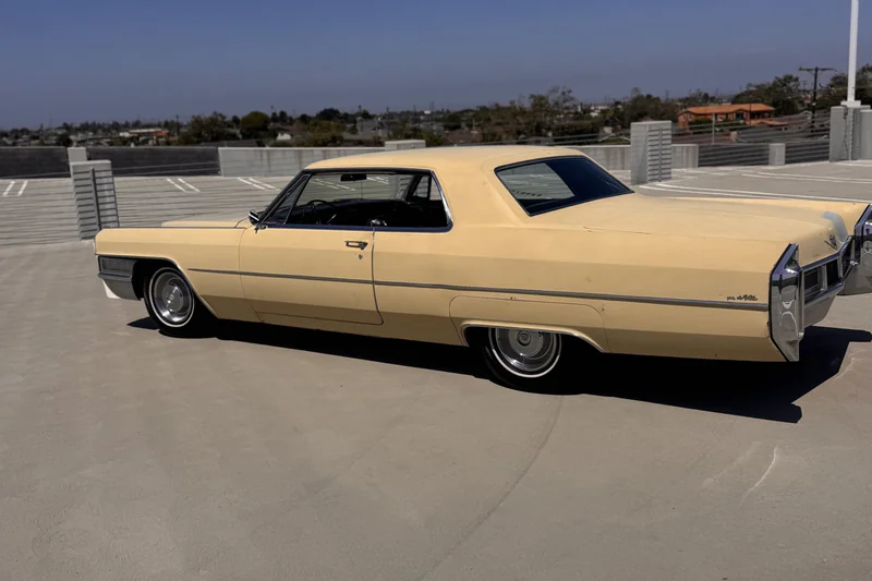 1965 Cadillac Coupe de Ville 8
