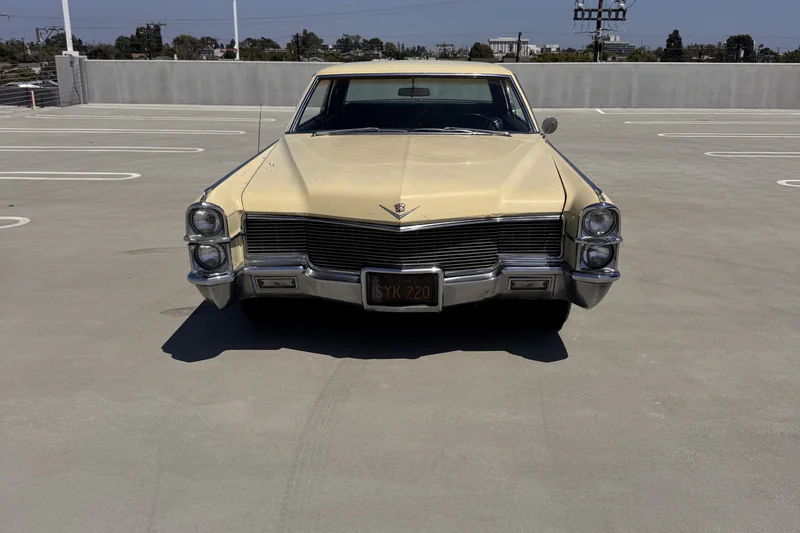 1965 Cadillac Coupe de Ville 9