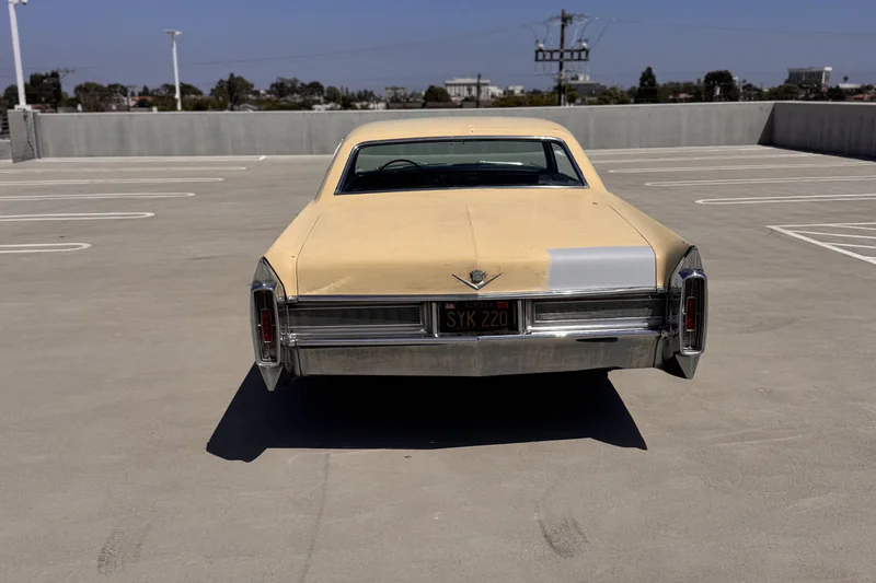 1965 Cadillac Coupe de Ville 13
