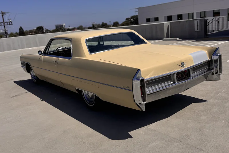 1965 Cadillac Coupe de Ville 14