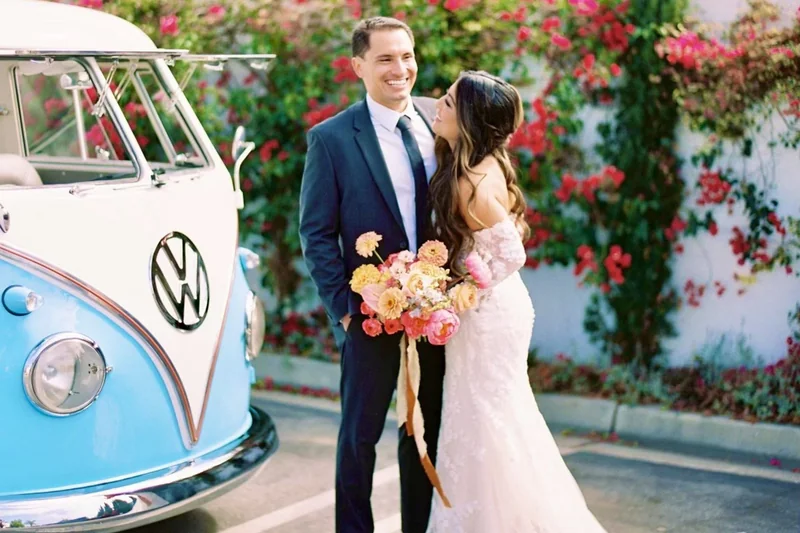 1961 Volkswagen 23-window deluxe bus 7