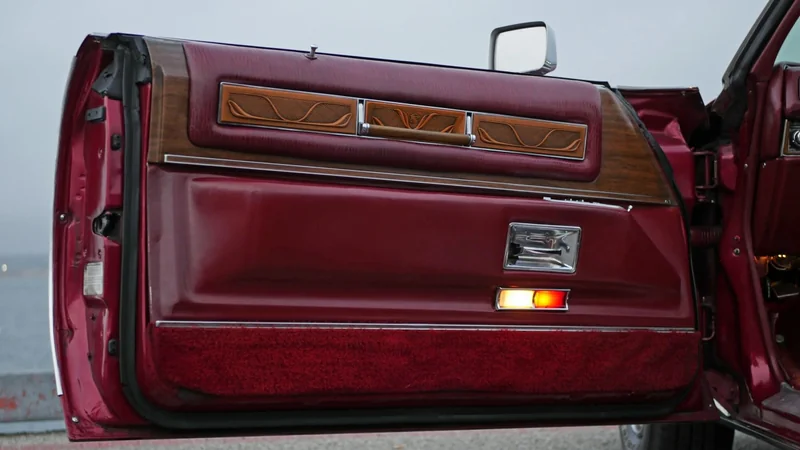 1975 Cadillac Eldorado in Monterey 6