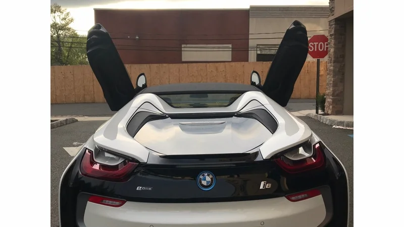 2019 BMW i8 6