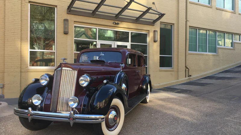 1937 Packard 138CD  32