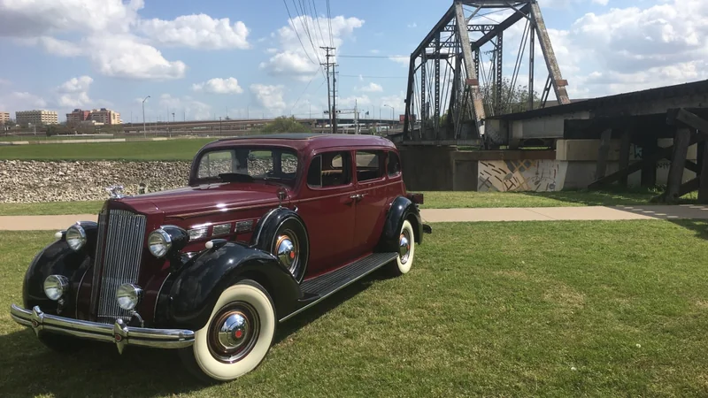 1937 Packard 138CD  33