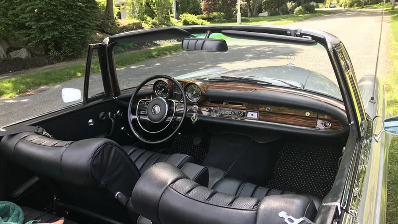 1966 Mercedes-Benz 250SE Cabriolet 9