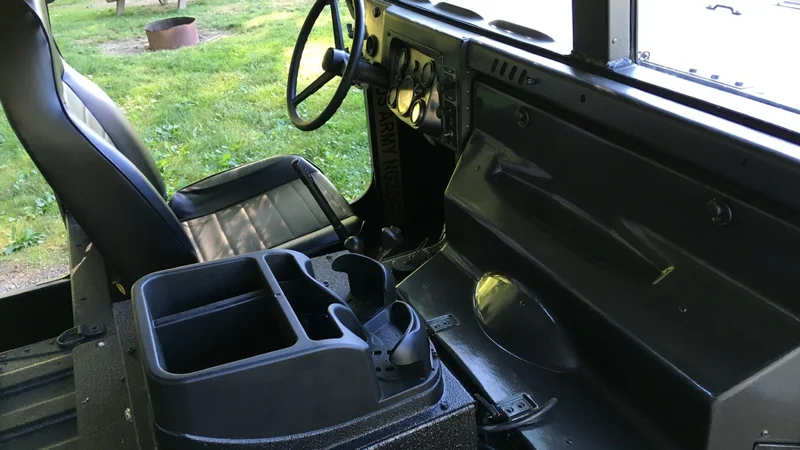1987 AM General M998 Humvee 5
