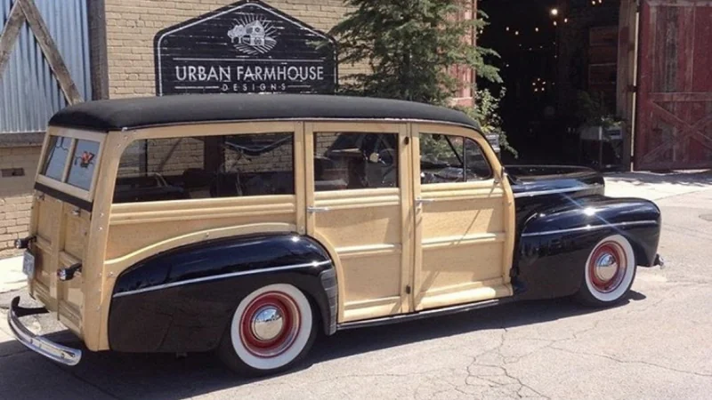 1947 Ford Woody 2