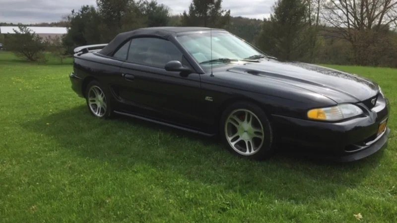1995 Ford Mustang 3