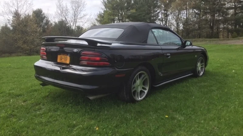 1995 Ford Mustang 5