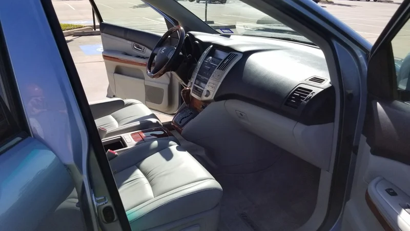 2006 Lexus RX330 17