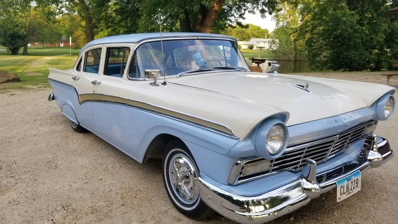 1957 Ford 300  Custom  4