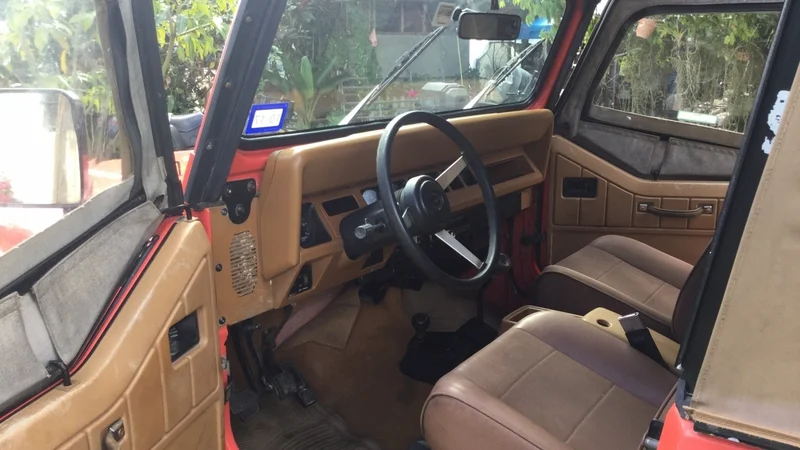 1995 Jeep Wrangler 2