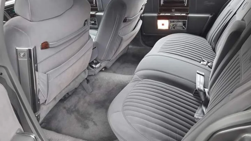 1990 Cadillac Brougham 3