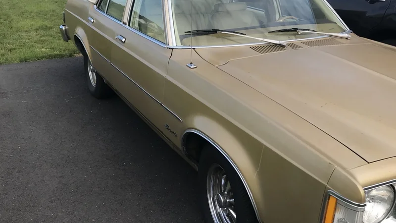 1977 Ford Granada 3