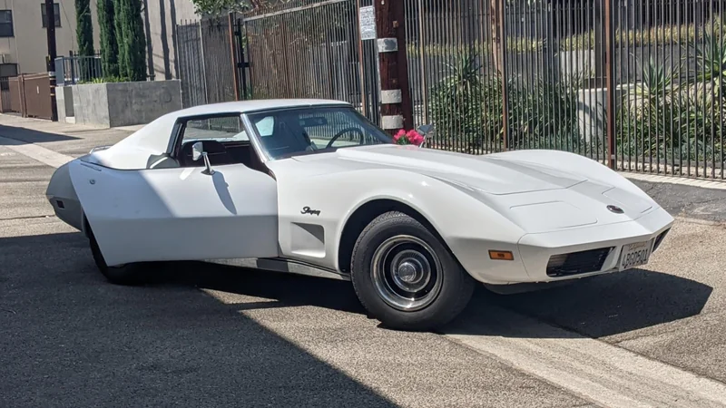 1974 Chevrolet Corvette in Los Angeles 3