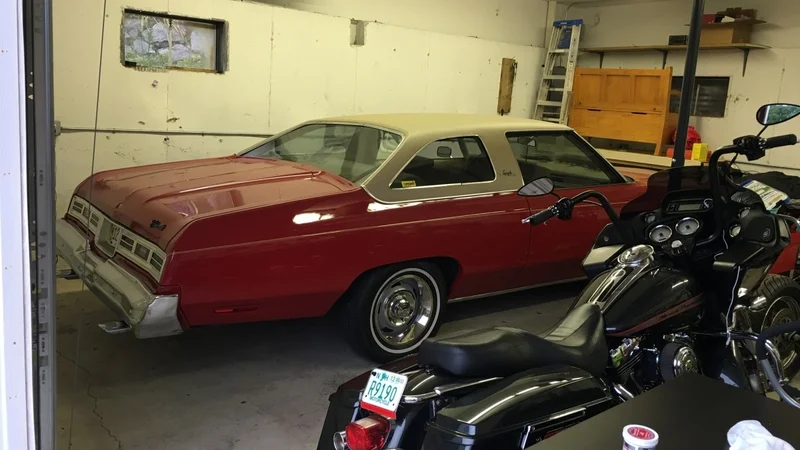 1975 Chevrolet Impala 4